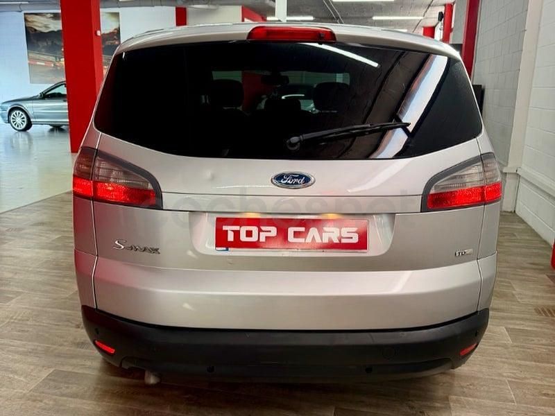 Begagnad Ford S-MAX Trend 140 HK (102 kW) 2007 Grå Minibuss