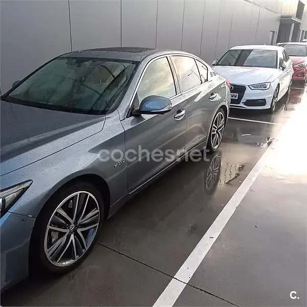 Usado Infiniti Q50 Sport Tech 364 CV (267 kW) 2014 Azul Berlina