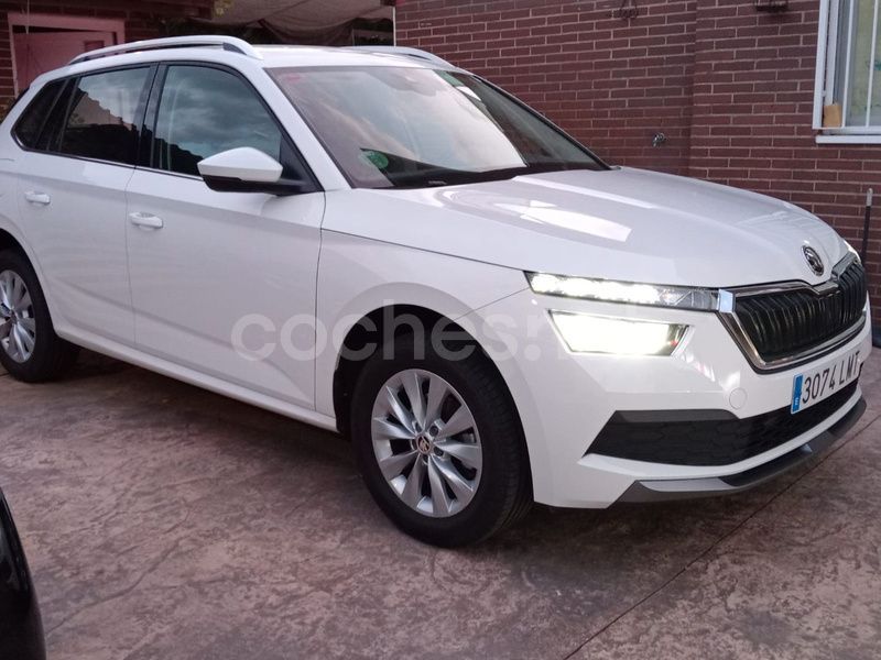 Blanco Usado 2021 Skoda Kamiq Ambition SUV | 18.350 € (Precio justo) - Imagen 1/4
