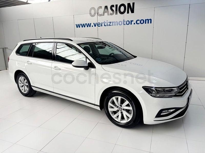 Usado VW Passat Business 122 CV (89 kW) 2020 Blanco Familiar