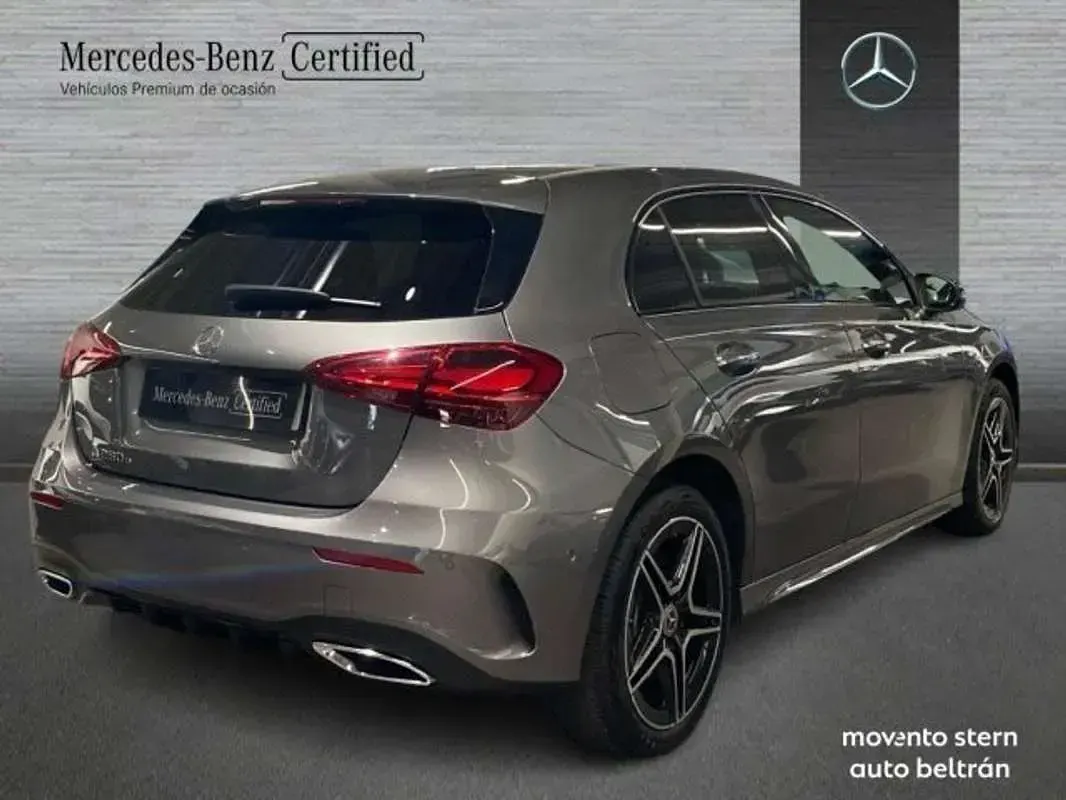 Usado Mercedes A250 Advanced 218 CV (160 kW) 2025 Gris Utilitario