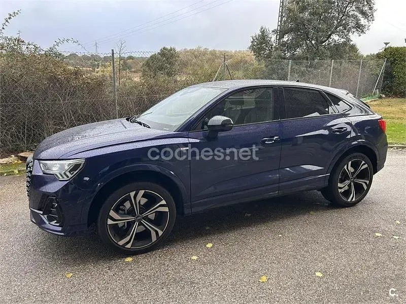 Usado Audi Q3 Sportback Black Edition 245 CV (180 kW) 2024 Azul SUV