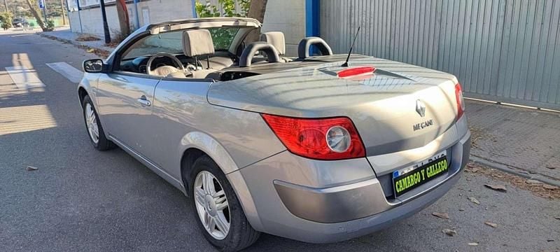 Beige Usado 2006 Renault Mégane Cabriolet Dynamique Descapotable | 4500 € (Precio justo) - Imagen 1/4