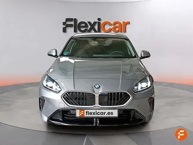 Usado BMW 118 150 CV (110 kW) 2025 Gris Utilitario