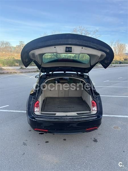 Usado Opel Insignia Sport 160 CV (117 kW) 2009 Negro Familiar