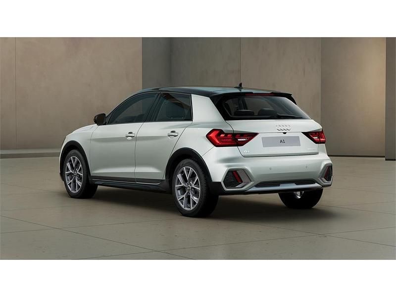 Nuevo Audi A1 116 CV (85 kW) 2025 Gris Berlina