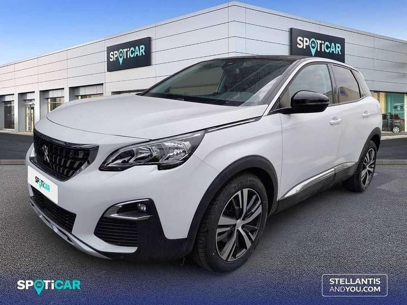 Usado Peugeot 3008 Allure 131 CV (96 kW) 2018 Blanco SUV