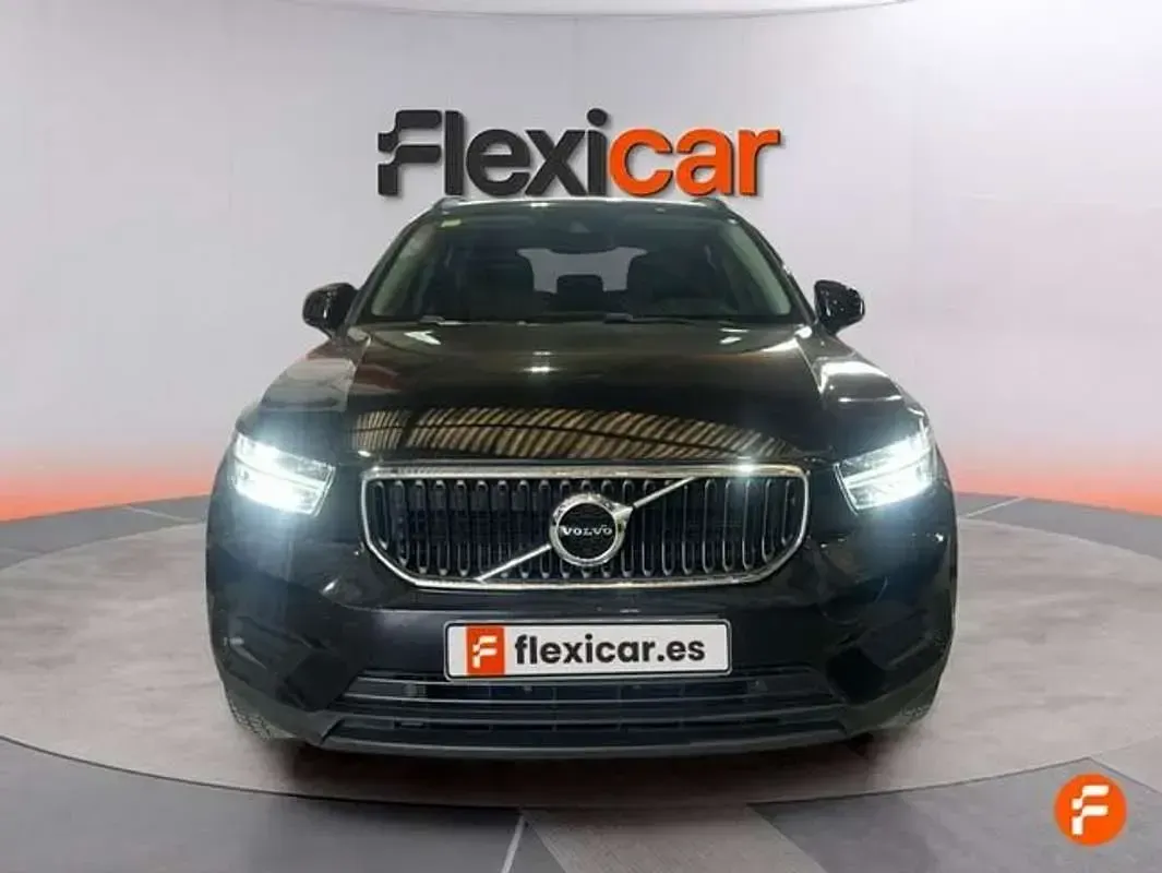 Usado Volvo XC40 Momentum 129 CV (94 kW) 2020 Blanco SUV