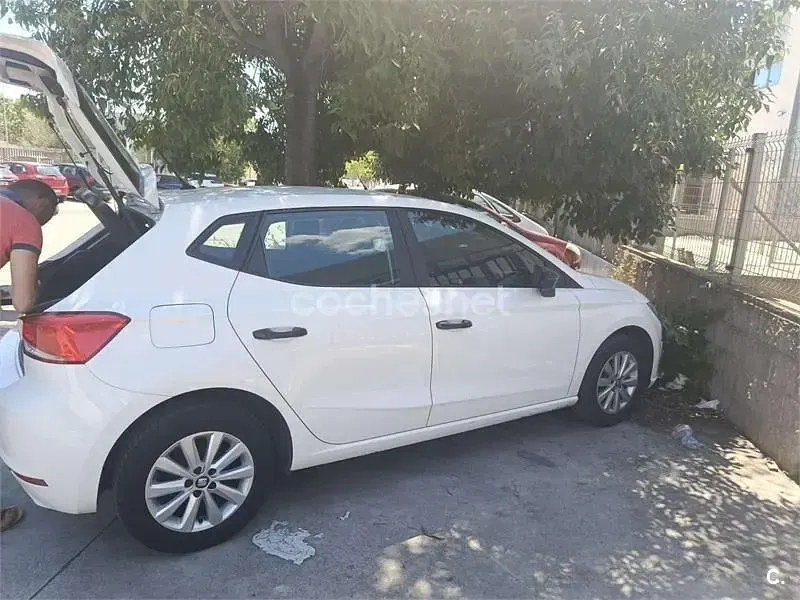 Usado Seat Ibiza Reference 95 CV (69 kW) 2019 Blanco Utilitario