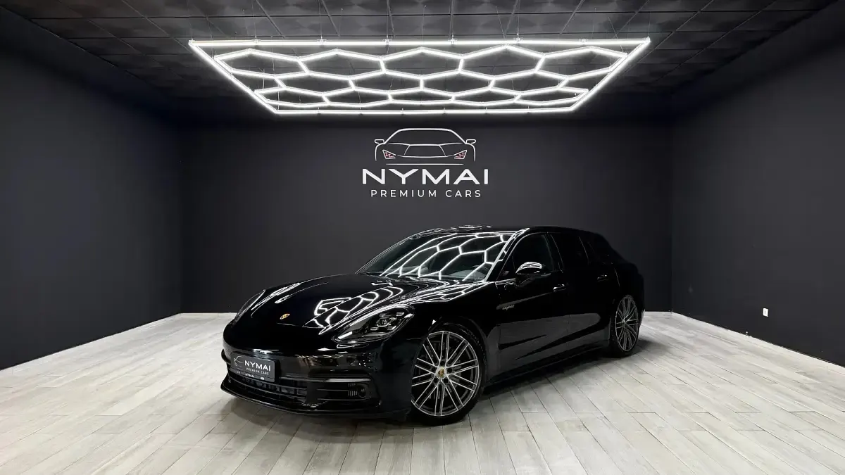 Begagnad Porsche Panamera 4 Sport Turismo 462 HK (339 kW) 2018 Sedan