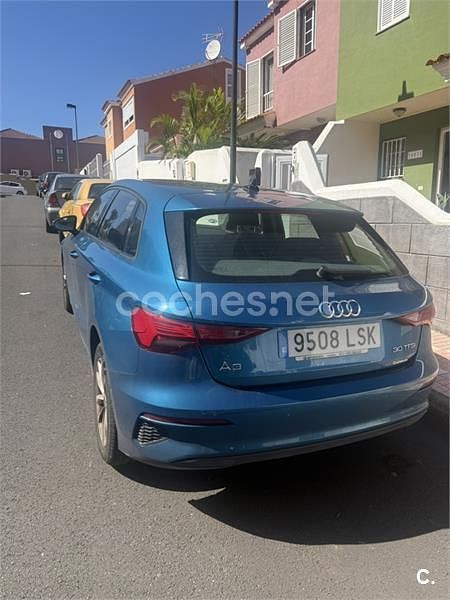 Usado Audi A3 110 CV (80 kW) 2021 Azul Berlina