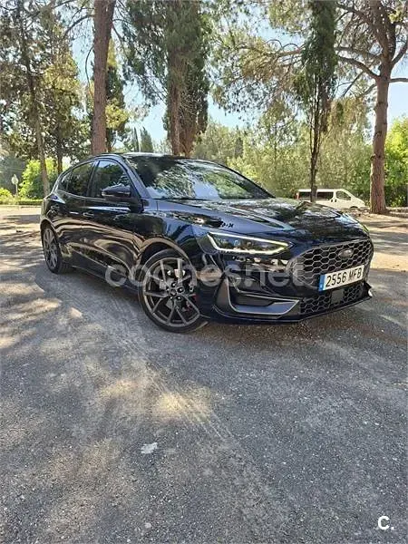 Usado Ford Focus ST 280 CV (205 kW) 2023 Negro Berlina
