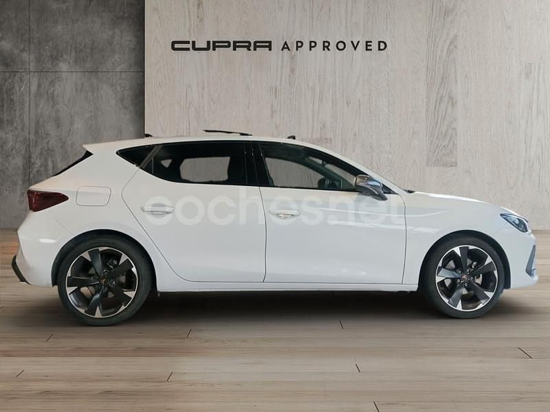 Blanco Usado 2024 Cupra Leon Berlina | 26.990 € (Precio justo) - Imagen 1/4