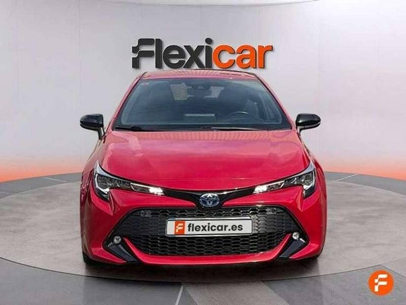 Usado Toyota Corolla Active 122 CV (89 kW) 2019 Rojo Utilitario