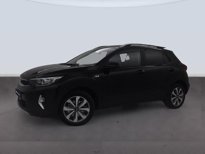 Usado Kia Stonic 100 CV (73 kW) 2021 Negro SUV