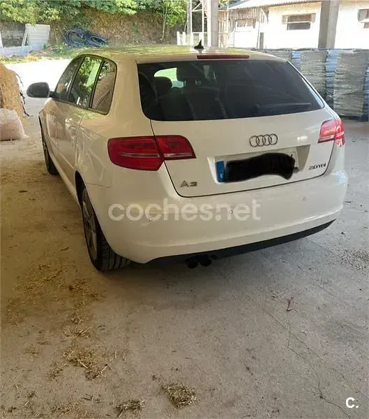 Usado Audi A3 Sportback Ambiente 140 CV (102 kW) 2009 Blanco Utilitario