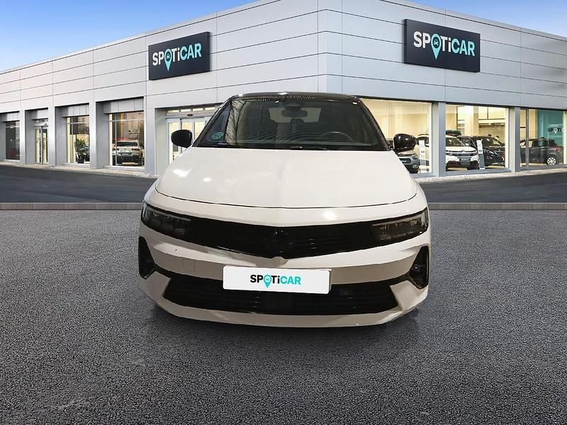 Usado Opel Astra 130 CV (95 kW) 2024 Blanco Berlina