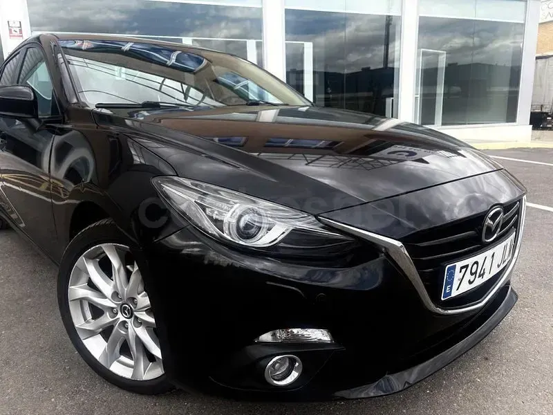 Usado Mazda 3 Luxury 150 CV (110 kW) 2016 Negro Berlina