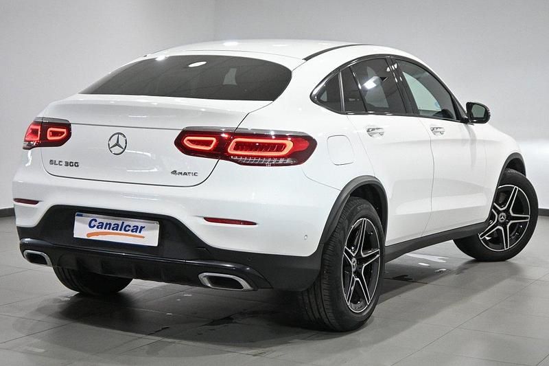 Usado Mercedes GLC300 258 CV (189 kW) 2022 Blanco Coupe