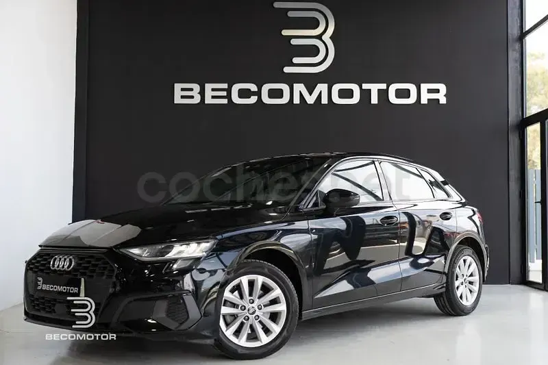 Usado Audi A3 116 CV (85 kW) 2022 Negro Berlina