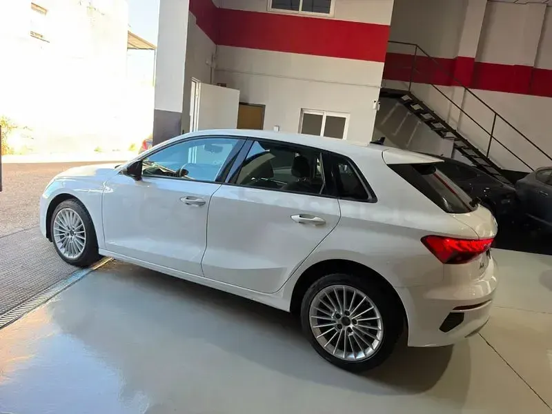 Usado Audi A3 Advanced Plus 116 CV (85 kW) 2020 Blanco Berlina