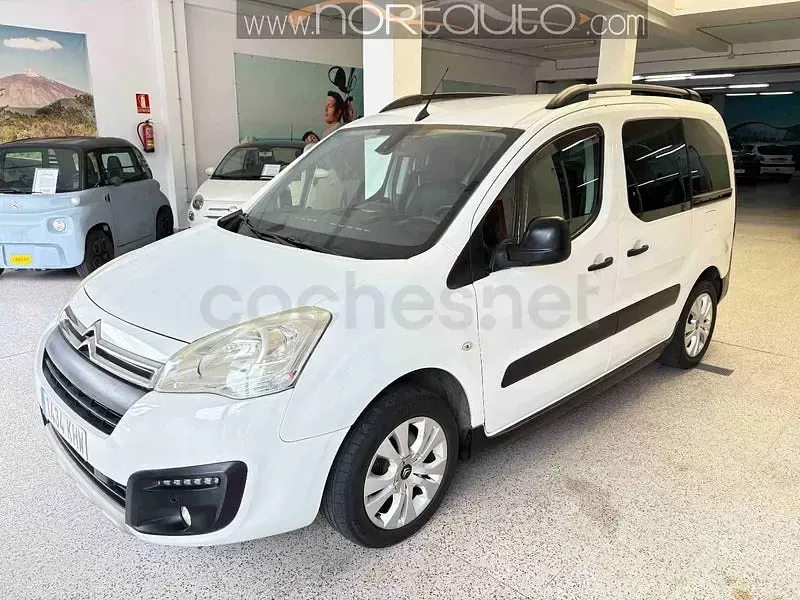 Käytetty Citroën Berlingo Shine 102 HP (75 kW) 2018 Valkoinen Tila-auto