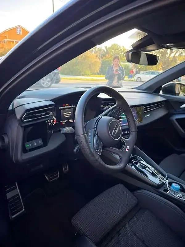 Usado Audi S3 Sportback Premium 333 CV (244 kW) 2024 Negro Utilitario