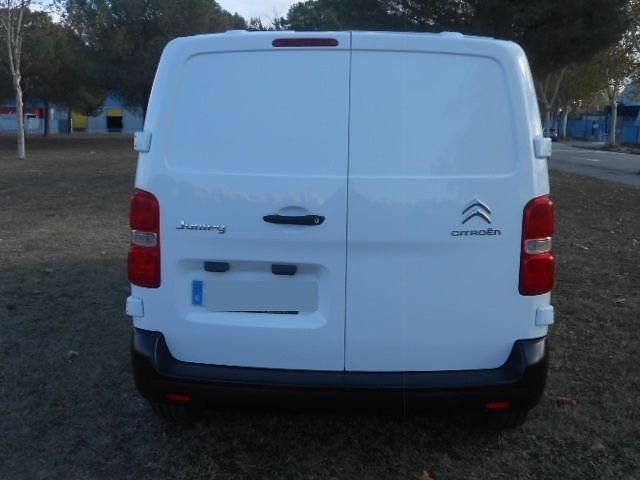 Usado Citroën Jumpy Comfort 95 CV (69 kW) 2020 Blanco Monovolumen