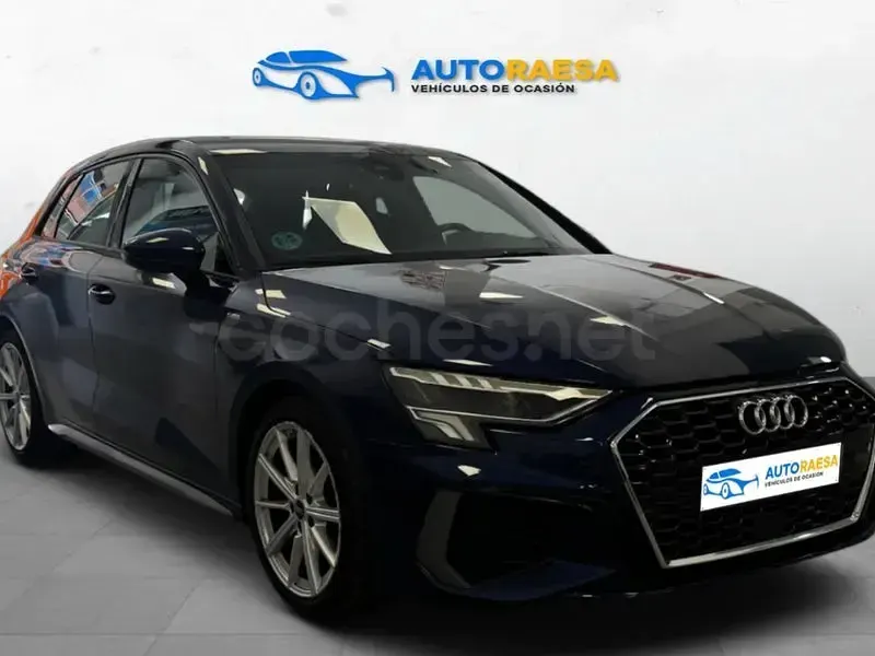 Usado Audi A3 S-Line 116 CV (85 kW) 2022 Azul Berlina