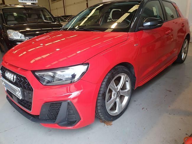 Rojo Usado 2019 Audi A1 Sportback Sport Utilitario | 15.900 € (Buen precio) - Imagen 1/4