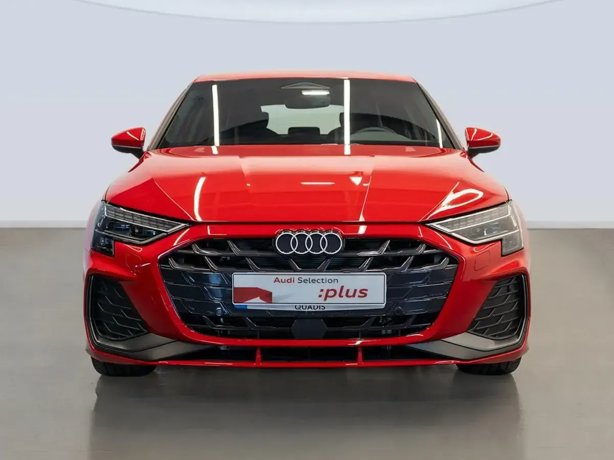 Nuevo Audi A3 Sportback e-tron 204 CV (150 kW) 2026 Rojo Utilitario