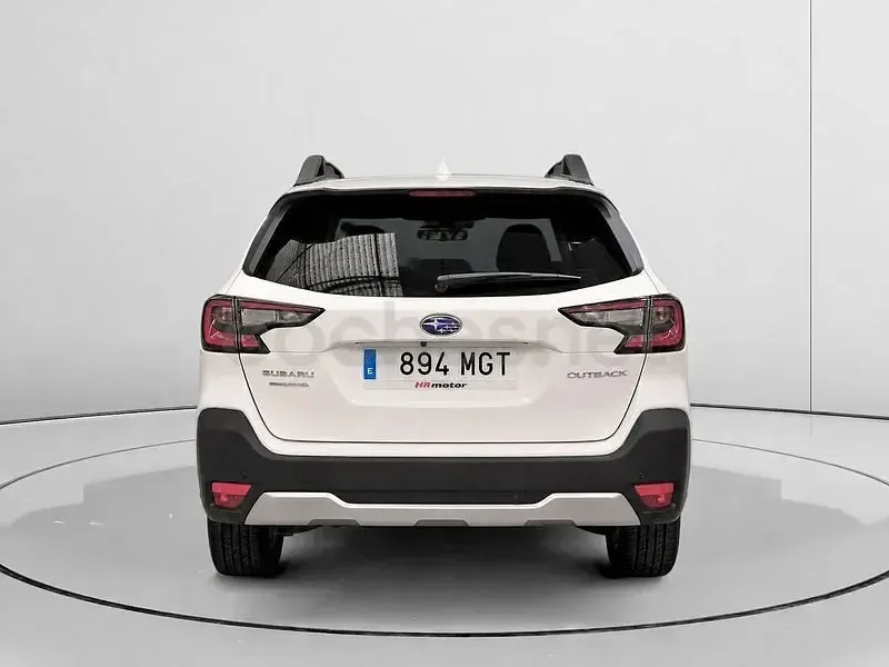 Usado Subaru Outback 169 CV (124 kW) 2023 Blanco Familiar