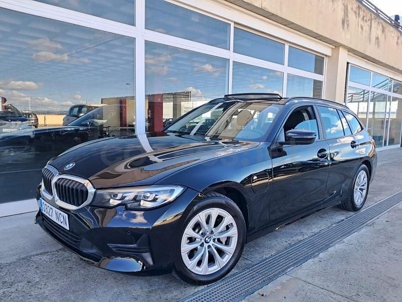Usado BMW 330e 292 CV (214 kW) 2021 Negro Familiar