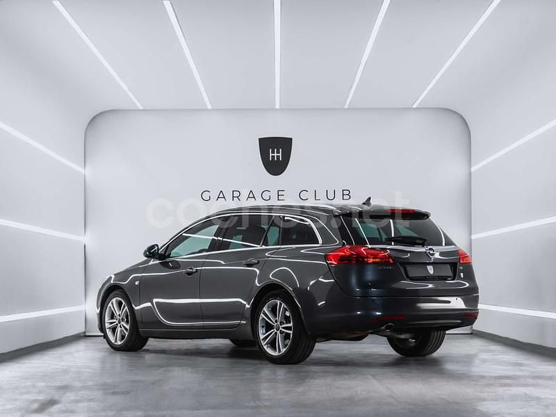 Usado Opel Insignia Sport 160 CV (117 kW) 2010 Gris / plata Familiar