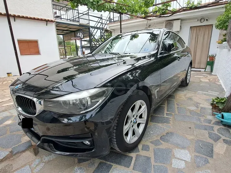 Usado BMW 318 Comfort Edition 150 CV (110 kW) 2018 Azul Berlina