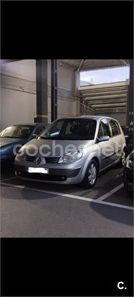 Usado Renault Scénic II Dynamique 130 CV (95 kW) 2006 Gris / plata Monovolumen
