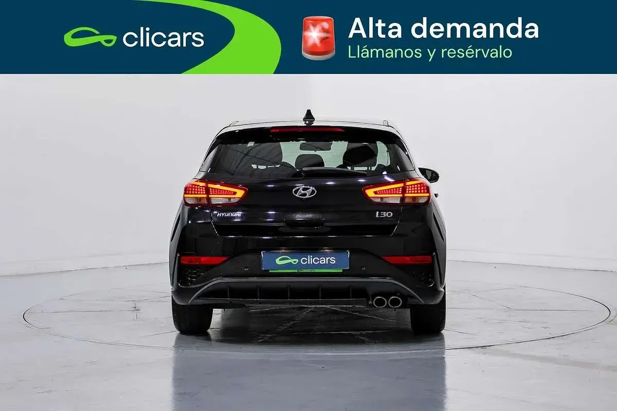 Usado Hyundai i30 N Line 120 CV (88 kW) 2023 Blanco Utilitario