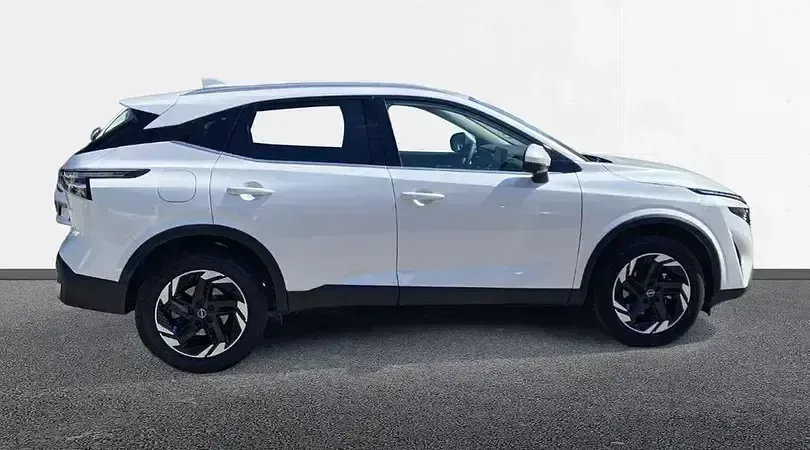 Usado Nissan Qashqai N-Connecta 140 CV (102 kW) 2024 Lunar white (perlada) SUV