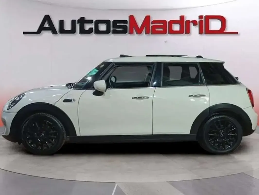Usado Mini Cooper 102 CV (75 kW) 2019 Negro Utilitario