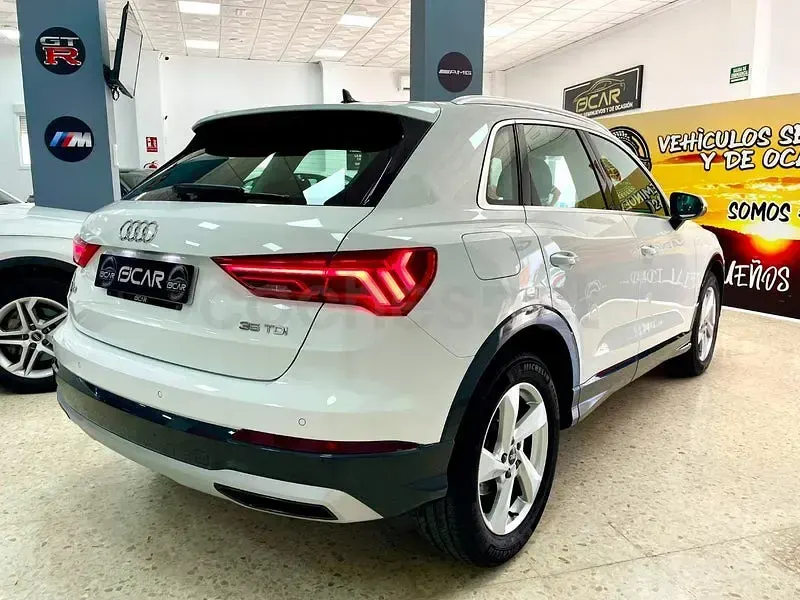 Usado Audi Q3 Ambiente 150 CV (110 kW) 2022 Blanco SUV