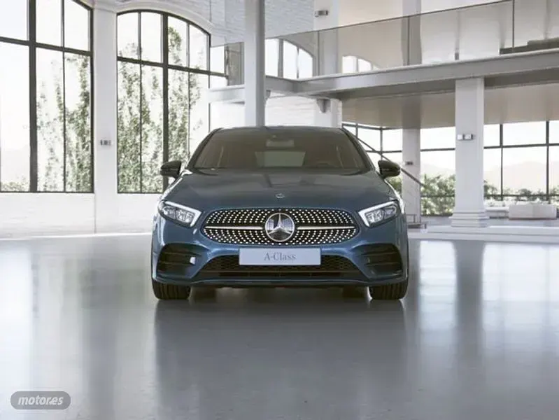 Usado Mercedes A250 217 CV (159 kW) 2021 Azul Berlina