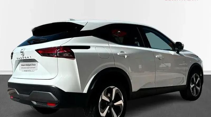 Usado Nissan Qashqai N-Connecta 140 CV (102 kW) 2023 Sapporo white SUV