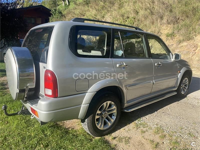 Usado Suzuki Grand Vitara 110 CV (80 kW) 2006 Gris / plata SUV