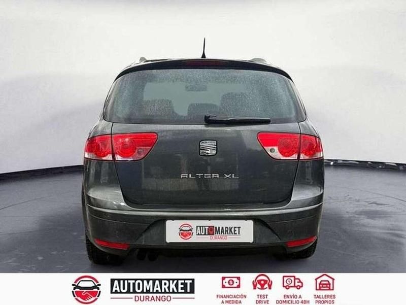 Usado Seat Altea Sport 160 CV (117 kW) 2008 Gris Monovolumen