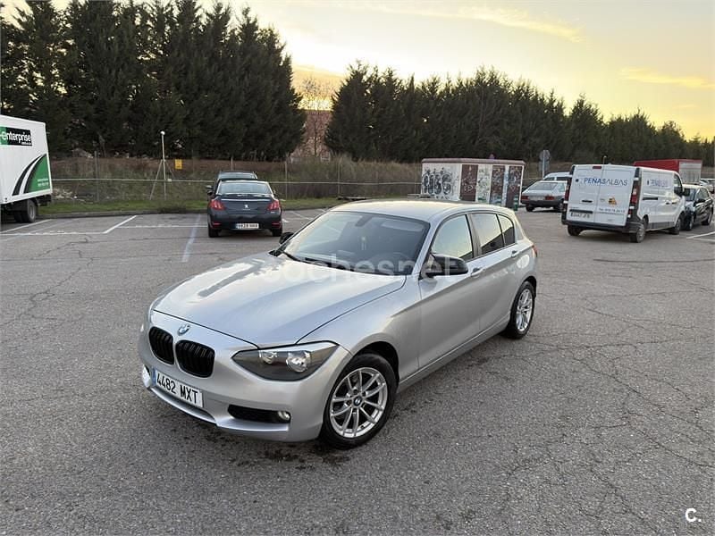 Gris / plata Usado 2015 BMW 116 Efficient Dynamics Utilitario | 8500 € (Buen precio) - Imagen 1/4