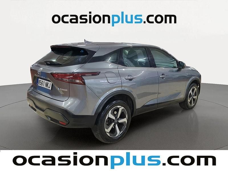 Käytetty Nissan Qashqai Acenta 190 HP (139 kW) 2024 Harmaa Katumaasturi