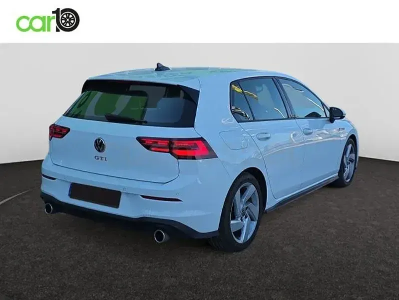 Usado VW Golf VIII GTI 245 CV (180 kW) 2022 Blanco Berlina