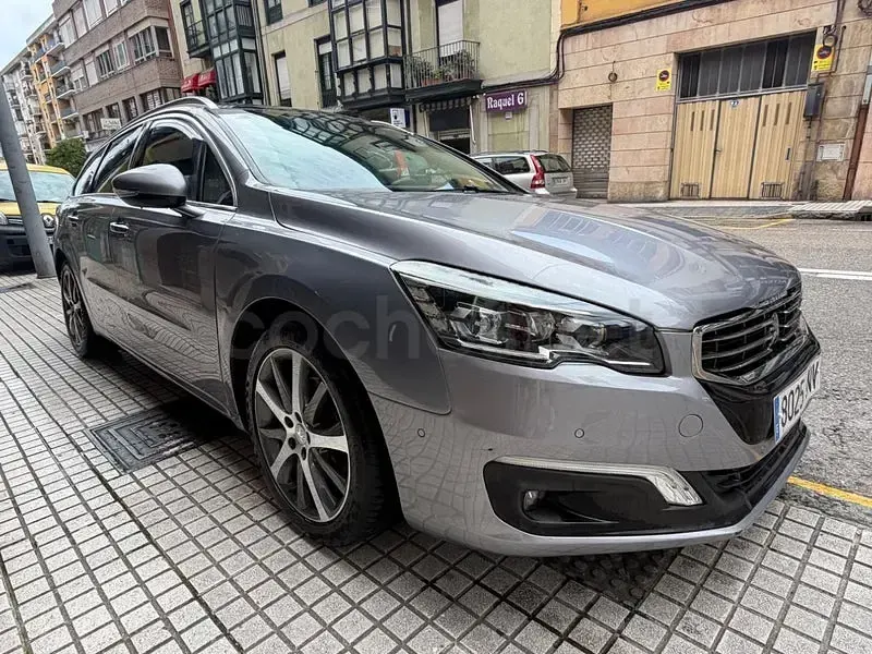 Usado Peugeot 508 SW GT-line 150 CV (110 kW) 2016 Gris / plata Familiar