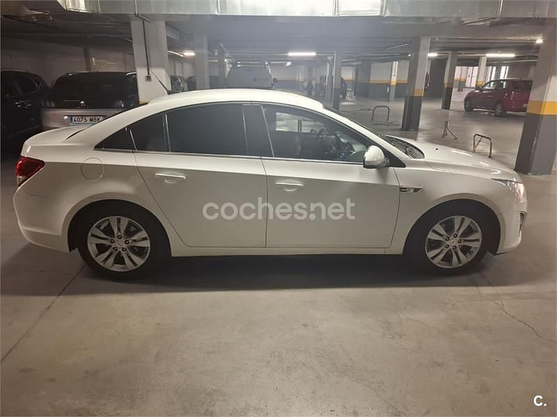 Usado Chevrolet Cruze LT 163 CV (119 kW) 2013 Blanco Berlina