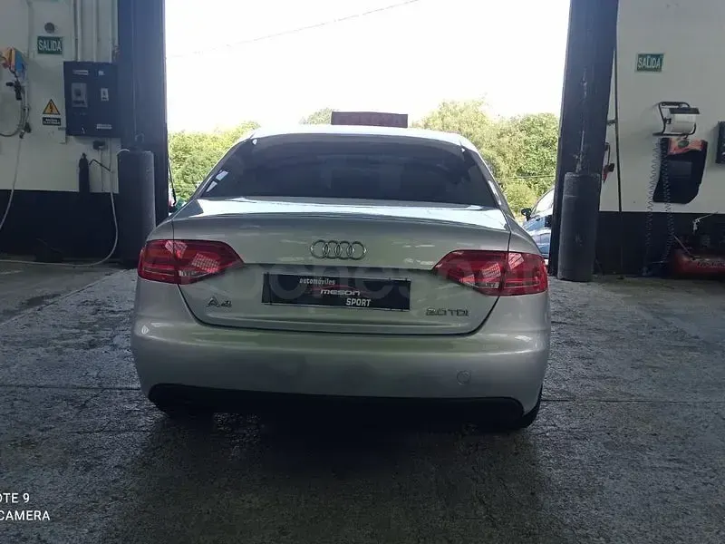 Usado Audi A4 S-Line 143 CV (105 kW) 2008 Gris / plata Berlina